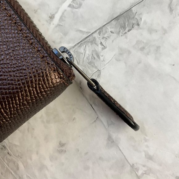 NEW Coach Small Zip Around Wallet - Picture 3 of 10